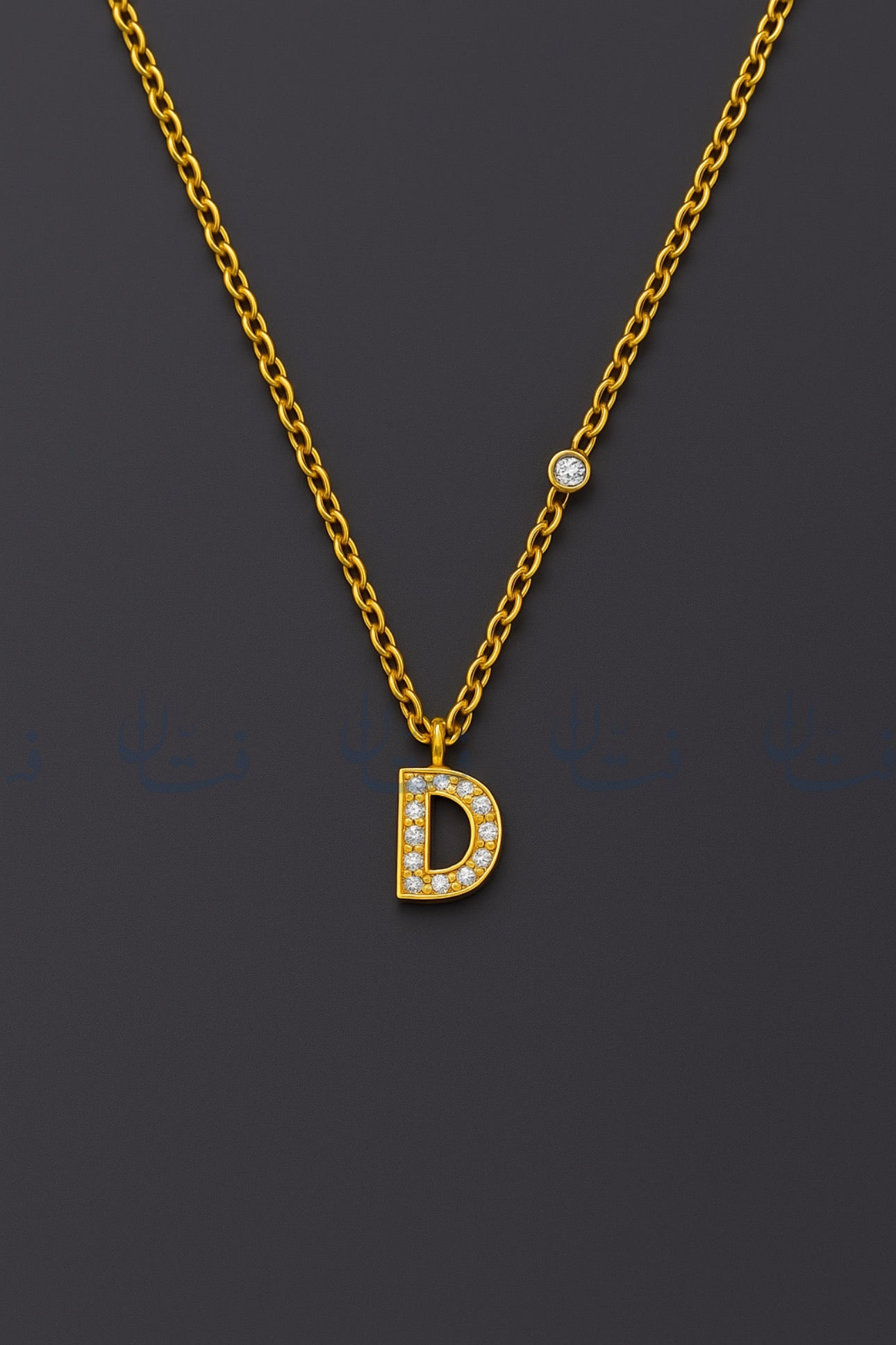 حرف D ذهبي