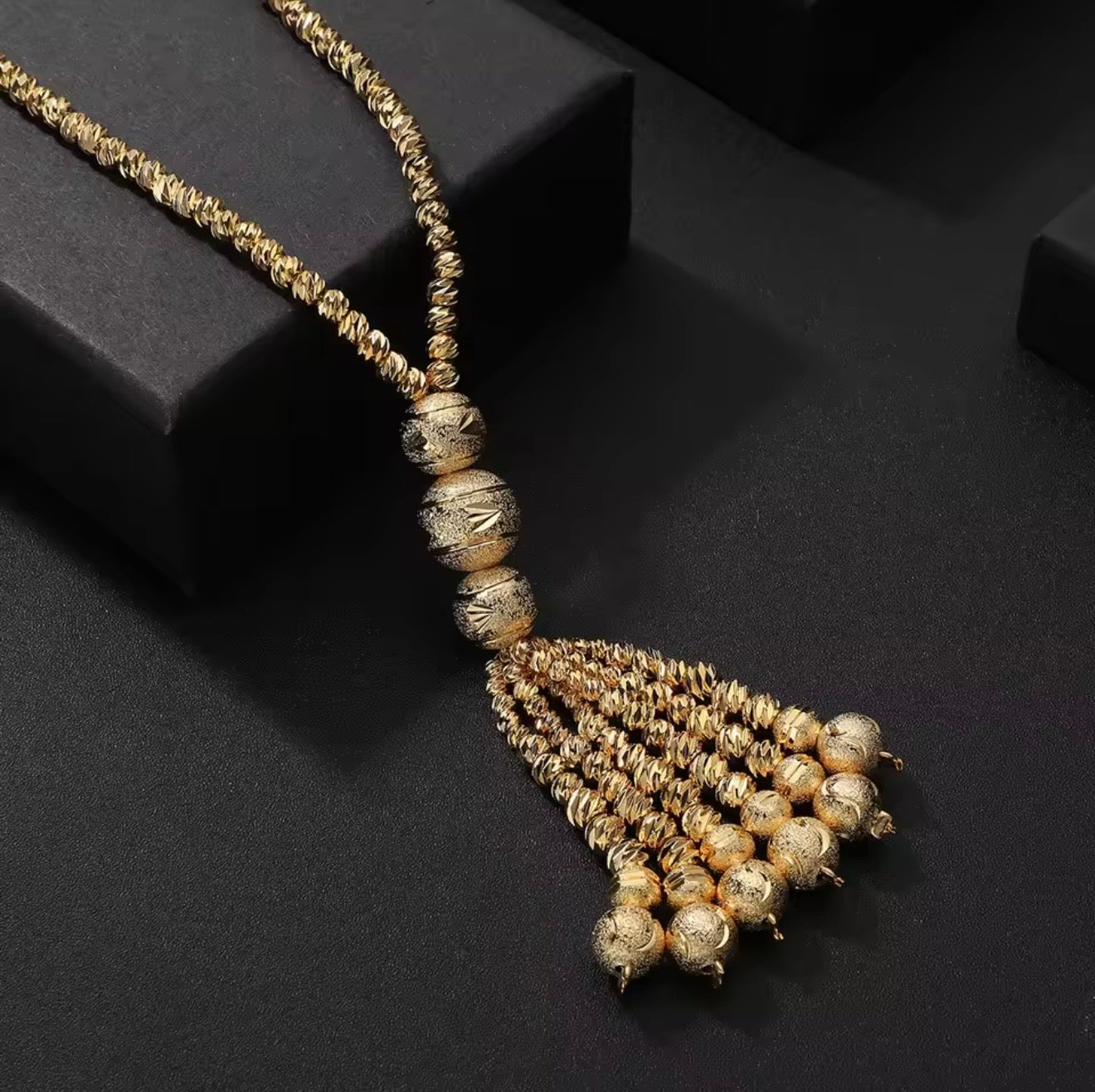 Noor Gold