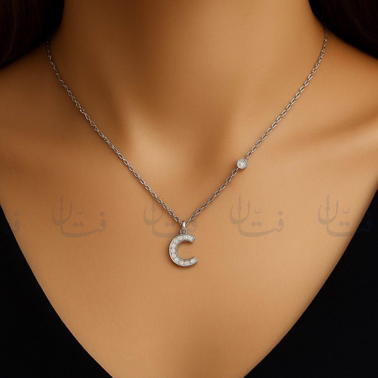 حرف C فضي