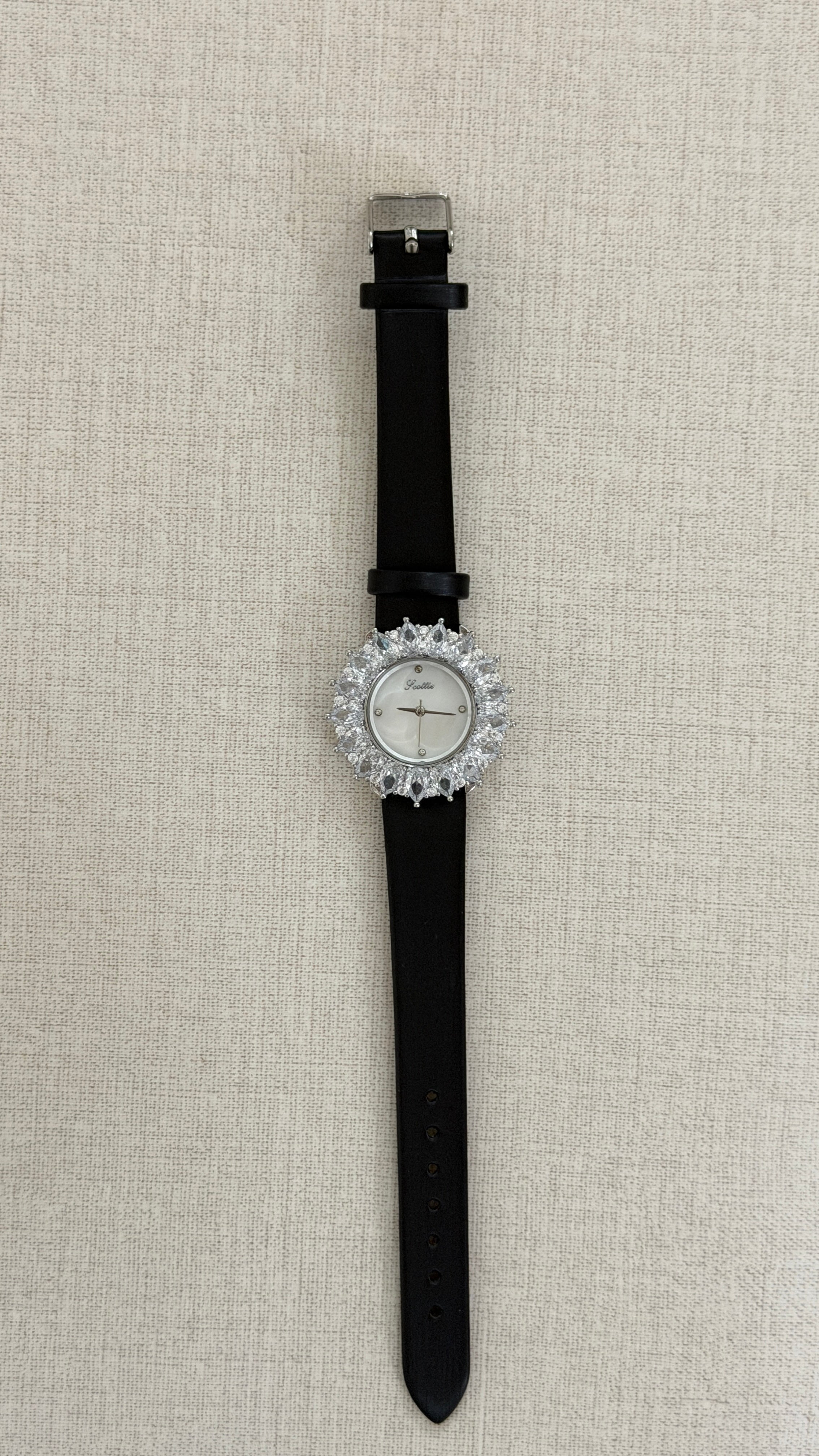 Amara strap colors watch